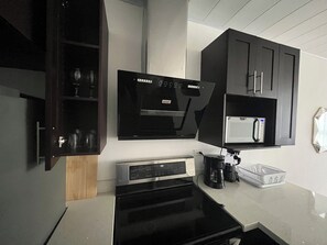 Private kitchen - Modern, Elegant Apartment 172 (San Pedro Sula)
