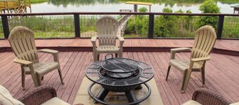 Lake Seminole Retreat with Boat Slip
