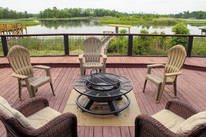 Lake Seminole Retreat with Boat Slip
