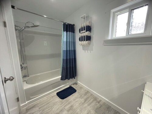 Clean & Comfortable 2BR House in Atikokan