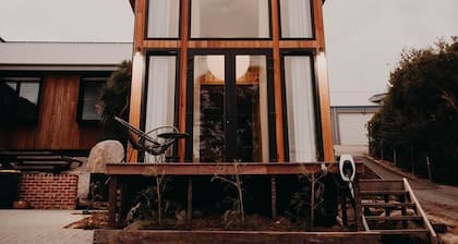 View Street Studios - Yarri