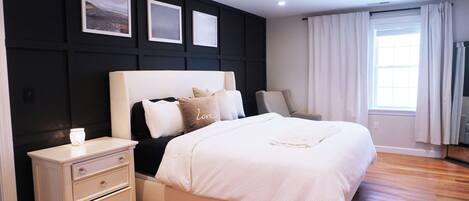4 habitaciones, tabla de planchar con plancha, wifi y ropa de cama