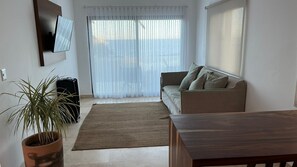 Deluxe Double Room, Balcony, Sea View | Living area - Hotel BASTILLA La paz BCS (La Paz)