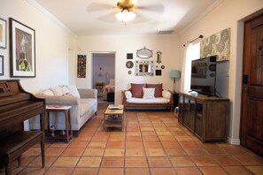 Living area - Hispanic Bungalow in Mid-Town Tucson. (Tucson)