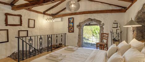 Wifi gratis y ropa de cama