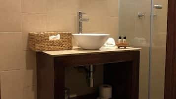 Standard Double Room | Bathroom