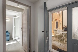 Entrance - Casa del Porto Seafront Apartment, Moščenićka draga, Croatia (Moščenićka draga)