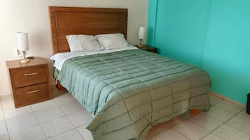 Habitación doble superior, vista al jardín | Wifi gratis y ropa de cama