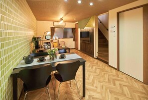 House | Dining - Nishikucho Modern Residence (Osaka)