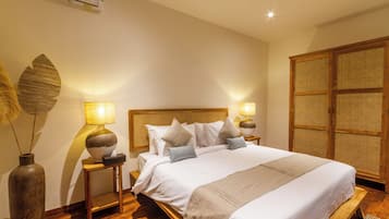 In-room safe, desk, free WiFi, bed sheets