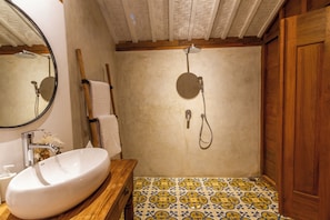 Bathroom - Villa Amara by Alfred in Bali (Seminyak)