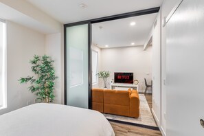 1 Schlafzimmer, Zimmersafe, Bügeleisen/Bügelbrett, WLAN