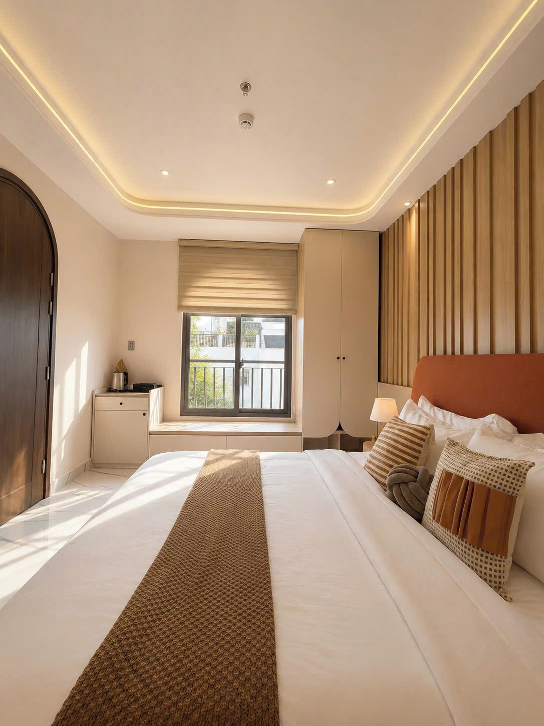 Deluxe Double Room, City View | Terrace/patio