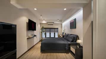 Habitación doble Deluxe, vista a la ciudad | Ropa de cama de alta calidad, escritorio y wifi gratis
