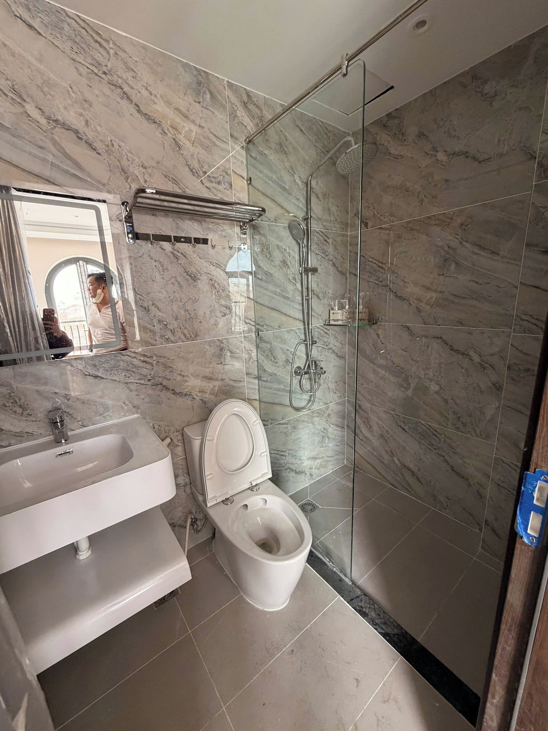 Deluxe Double Room, City View | Bathroom