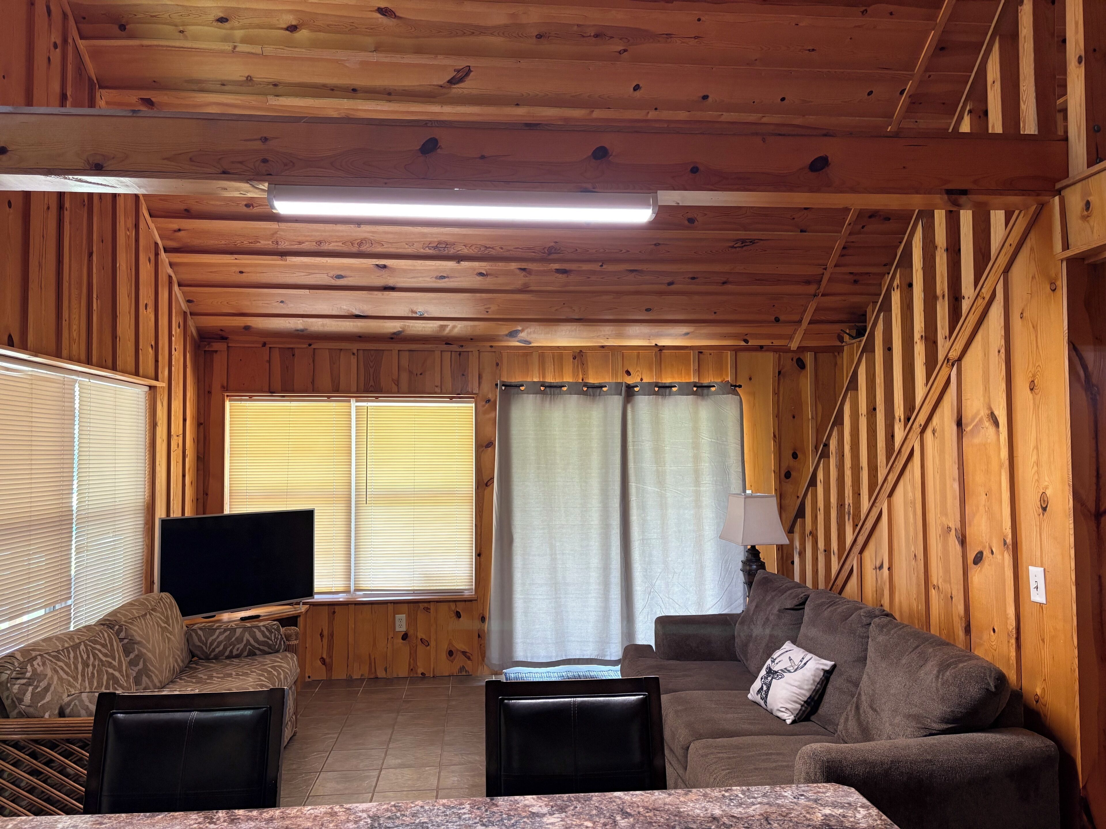 Shawnee Pines #1 - 2 Bedroom & Loft Cabin - Illinois