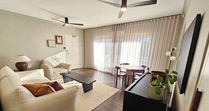 The Cabbage Palm | Coastal Escape |
150m from Kiama's Main Street