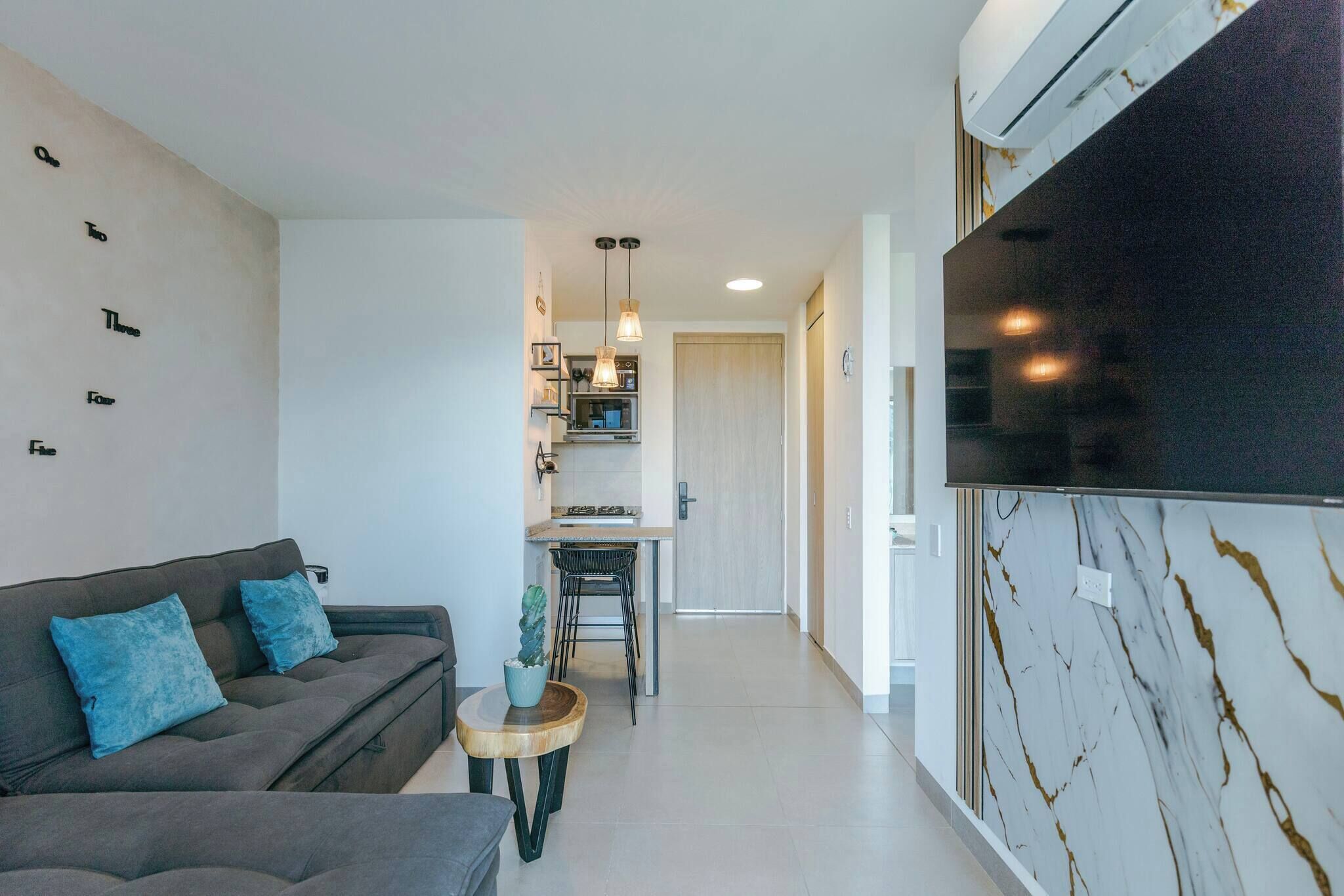 Loft, 1 Bedroom, Accessible, Patio | Living room