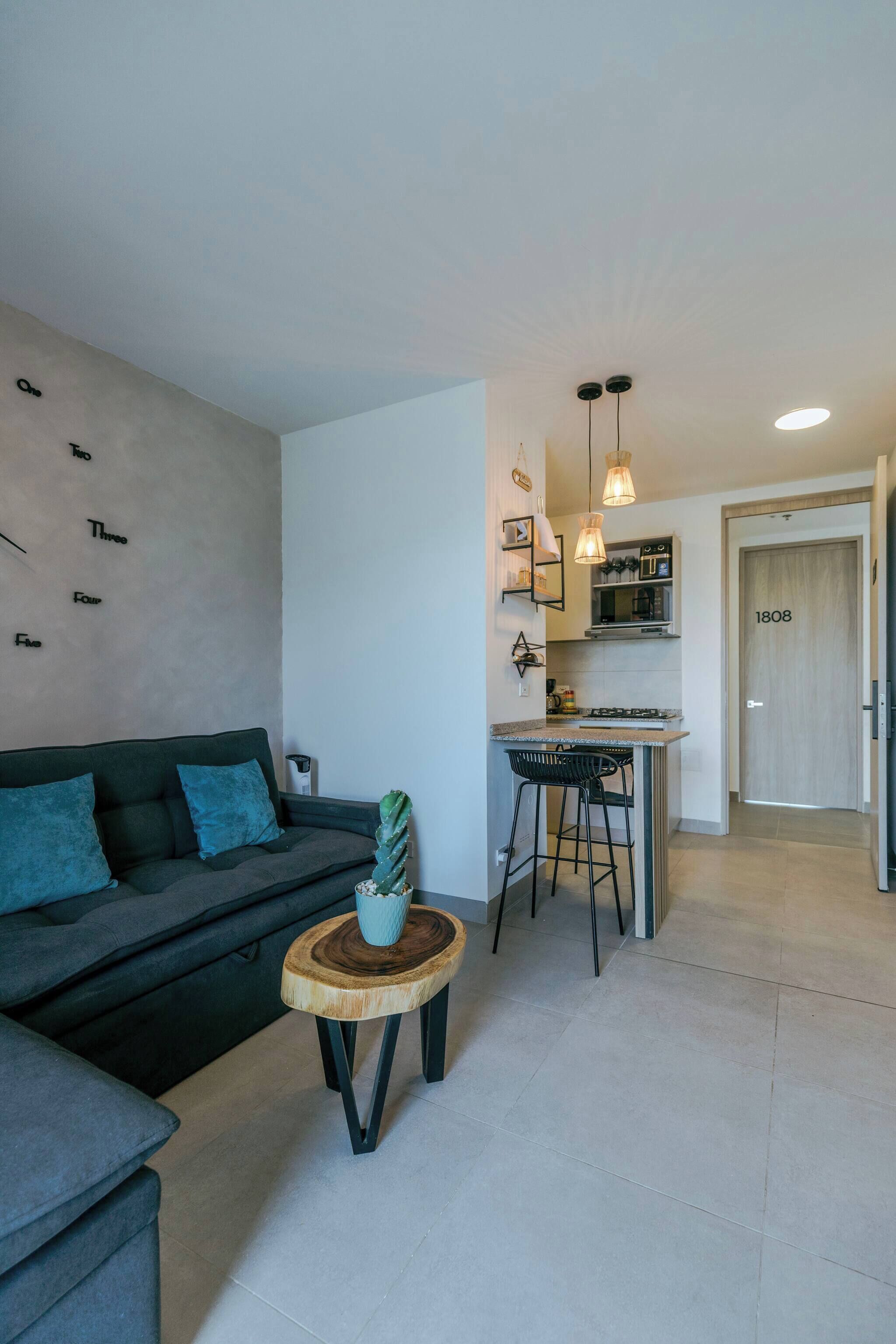 Loft, 1 Bedroom, Accessible, Patio | Living room