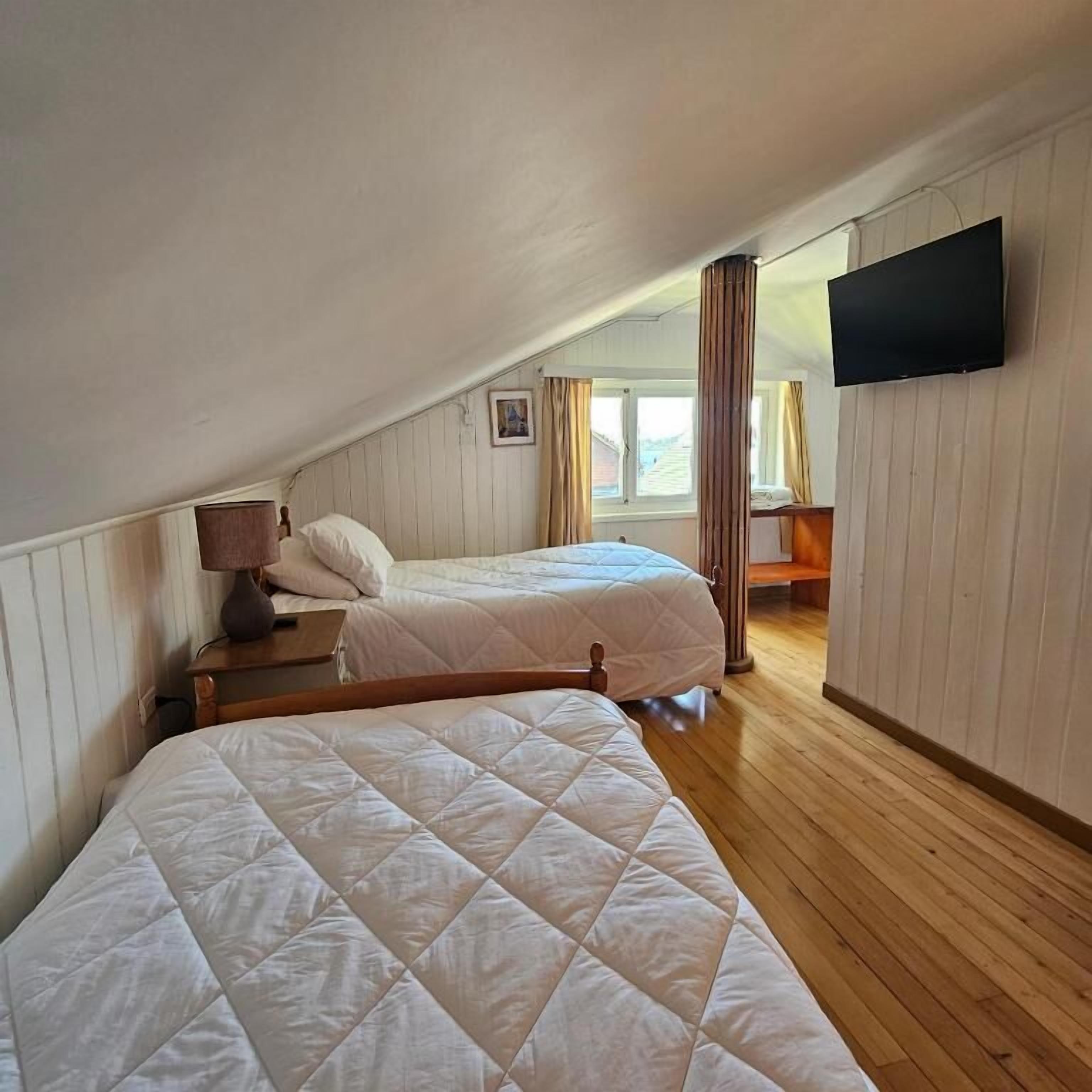 Standard Double Room, Lake View | Wi-fi percuma 