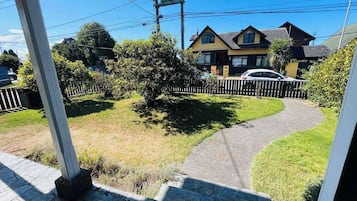 Apartamento família, 2 quartos, vista para o jardim | Terraço/pátio