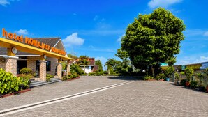 Unclassified image, 5 of 36, button - Hotel O near Tawangmangu Wonder Park for (Tawangmangu)
