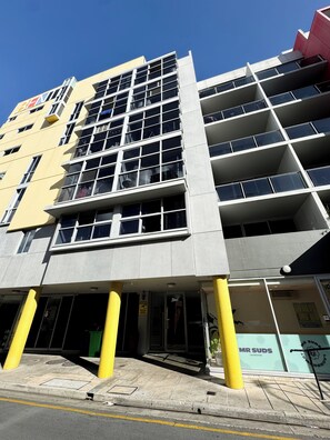 Exterior - 2BR entire cozy city stay (Adelaide)