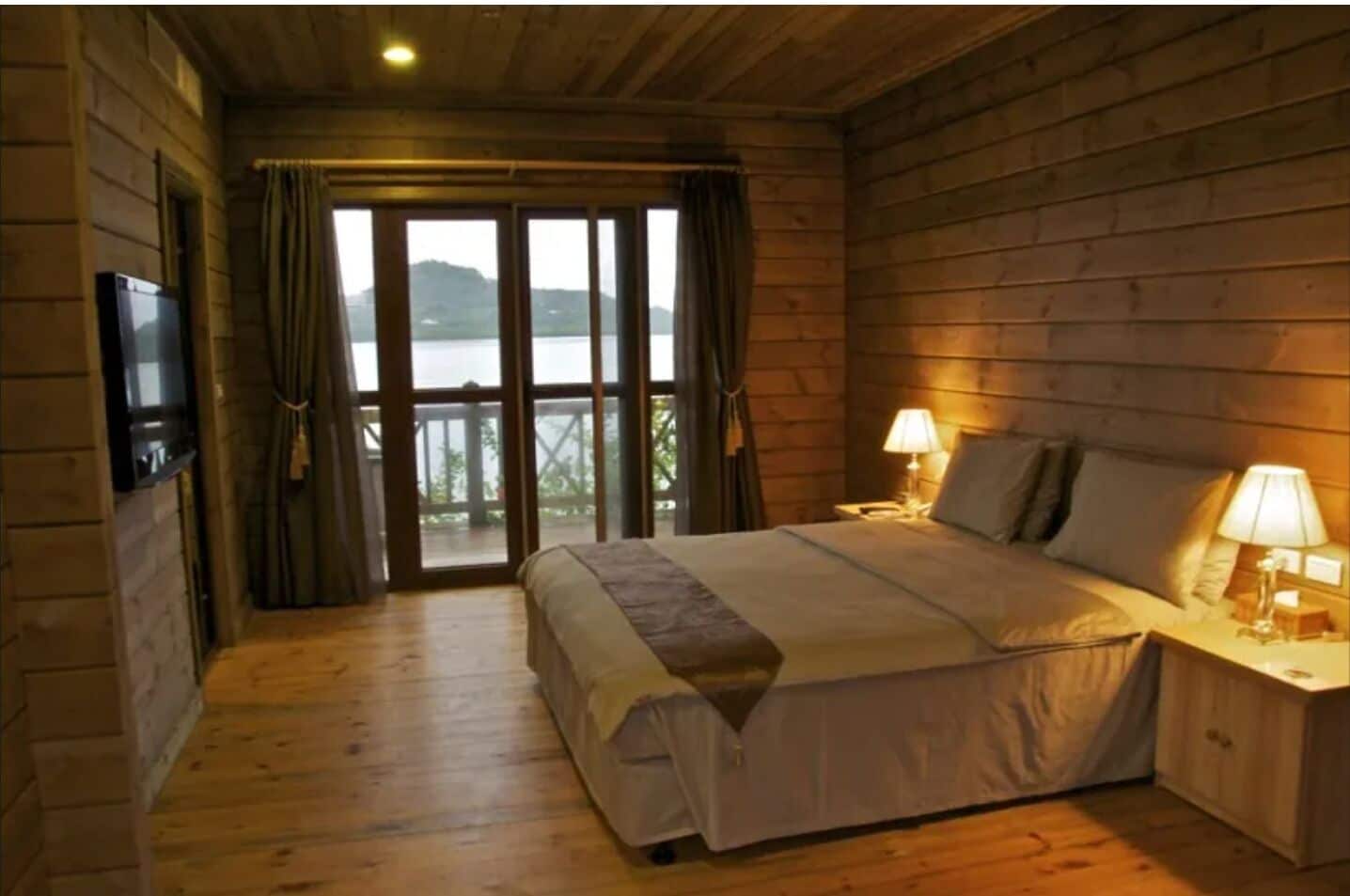 Luxury Double Room, Patio, Courtyard View | In-room safe, desk, blackout drapes
