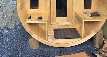 Harbor-View Kodiak 2BR Retreat with Barrel Sauna apartment in lovely Kodiak