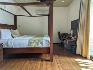 Junior-værelse - balkon | Premium-sengetøj, senge med madrasser af memory foam