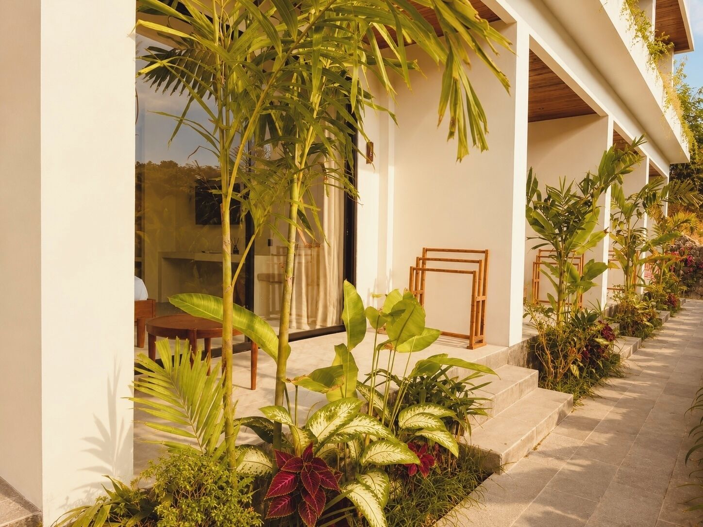 Superior King with Pool View | Terrace/patio