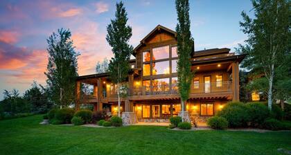 Spring Shores Lodge | Luxury Mtn Estate, Sleeps 40, Private Lake & More!
