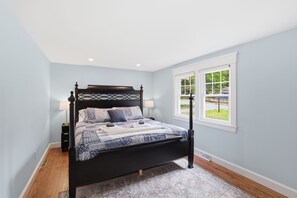 2 slaapkamers, een strijkplank/strijkijzer, reisbedje, gratis wifi