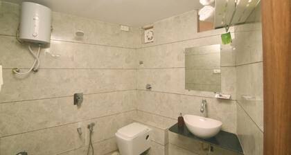 Hotel Rajpath Inn