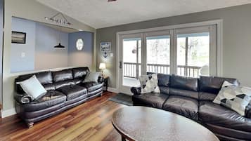 House (4 Bedrooms) | Property amenity