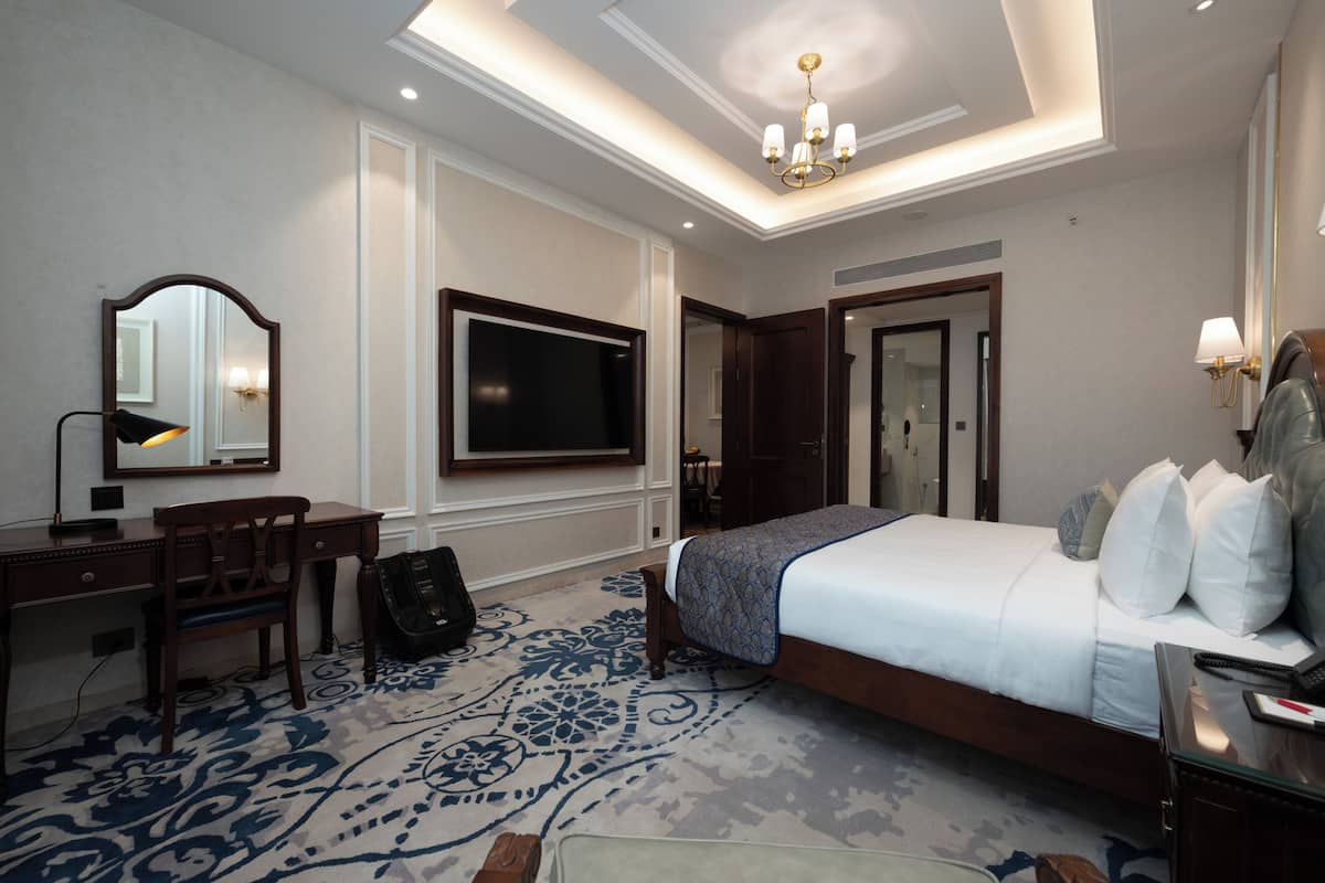 Exclusive Suite | Premium bedding, minibar, in-room safe, desk