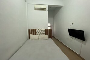 Room - Hotel O near RSUD Embung Fatimah formerl (Batam)