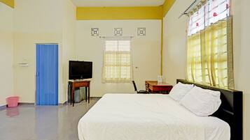 Free WiFi, bed sheets
