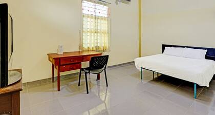 Hotel O near RSUD Embung Fatimah formerl