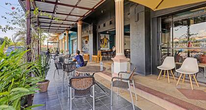 Hotel O near RSUD Embung Fatimah formerl