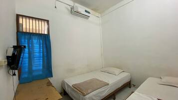 Deluxe Twin Room | Bed sheets