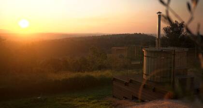 Stunning Cabin with a Private Hot Tub and Views of Bunya Mountain, Perfect for a Queensland Getaway