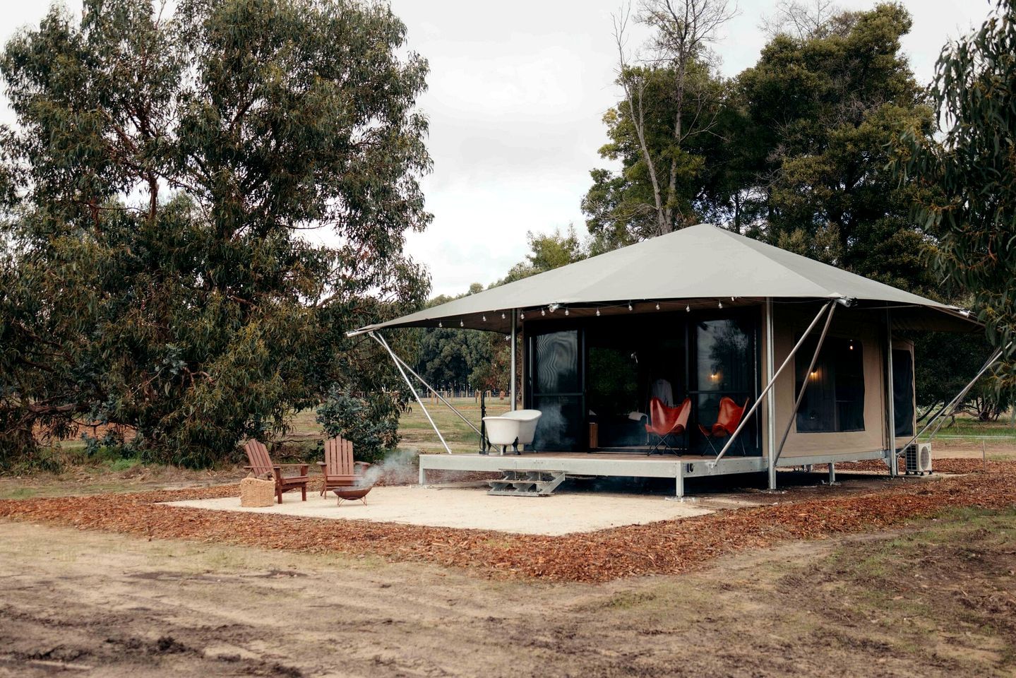 Romantic Eco Safari Tent with Fire Pit & Outdoor Bath in Quindalup, WA