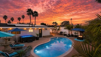 Outdoor pool, a heated pool