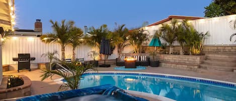 Outdoor pool, a heated pool