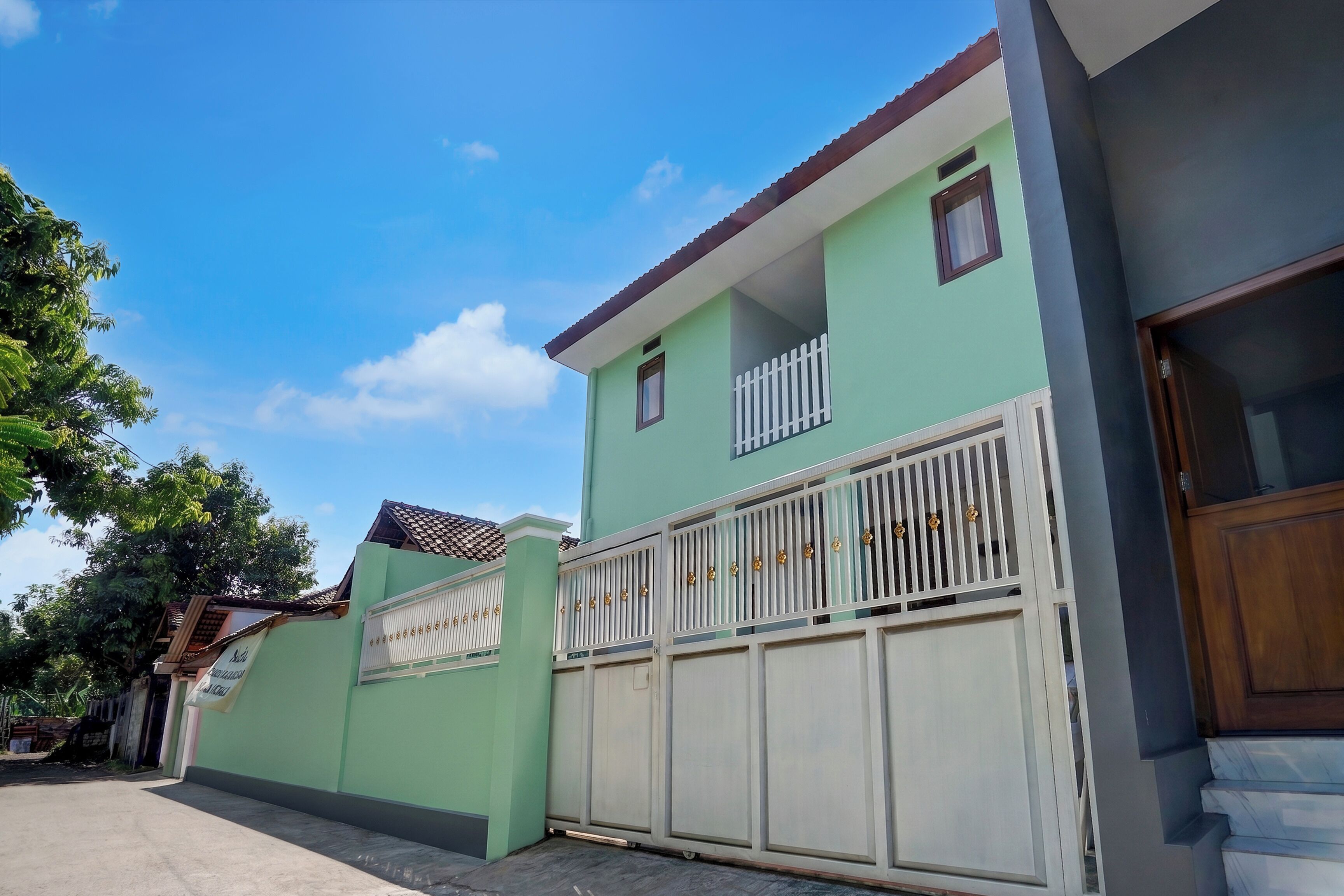 Bagian depan properti