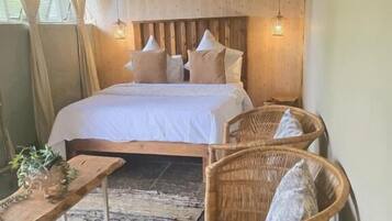 Soundproofing, iron/ironing board, free WiFi