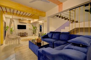 Villa Luxury, vista piscina | Area soggiorno