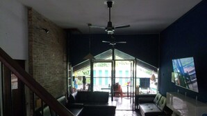 Khu phòng khách