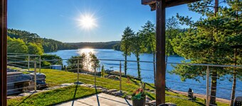 Beach front home in Lipnica with house sea view